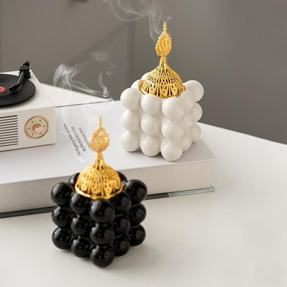 Square Ceramic Incense Burner, Modern Desktop Incense Burner, Room Scents, Home Fragrance Holder for Home Office Desktop Decoration, Household Items (White)